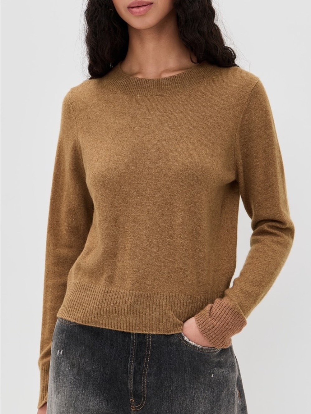 Reformation Nikki Cashmere Crew in Camel size M